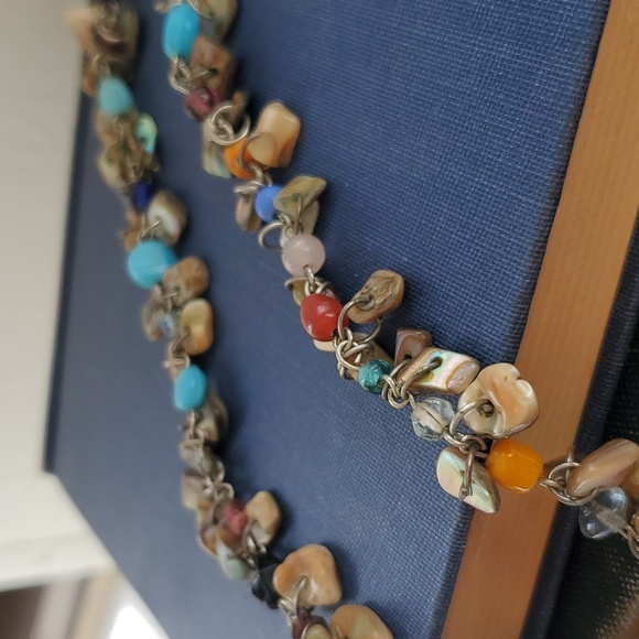 🩷 Bead Stone & Shell Necklace - Picture 2 of 5